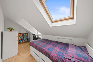 Photo 17- click for photo gallery